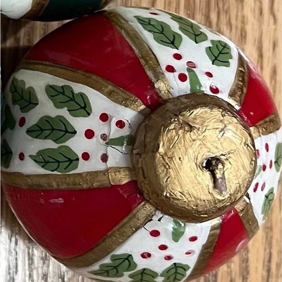 Christmas Ornament Candle Set of 4 Round Holiday Tier Tray Decor - Picture 5 of 9